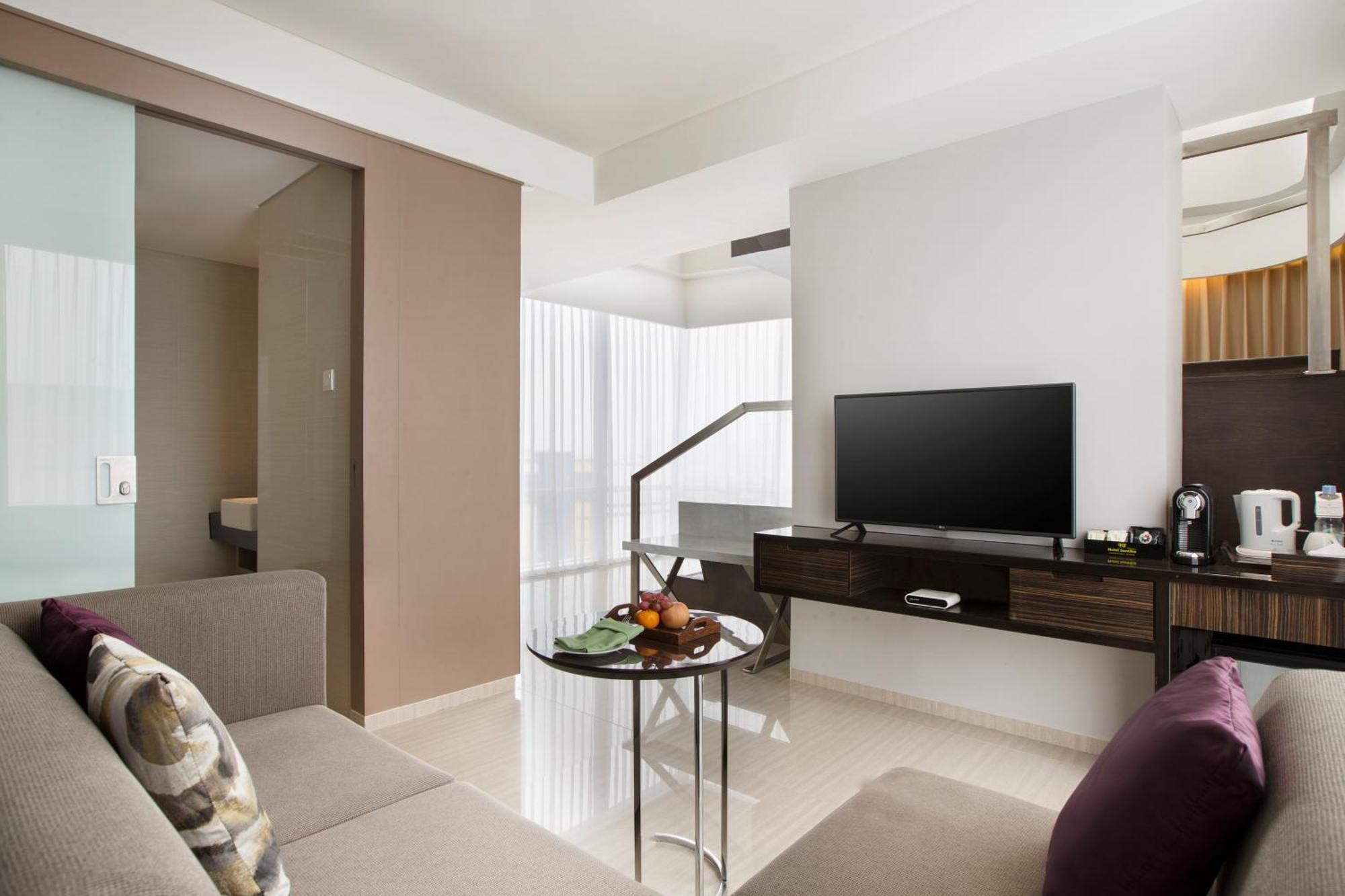 Hotel Santika Premiere Hayam Wuruk Jacarta Exterior foto
